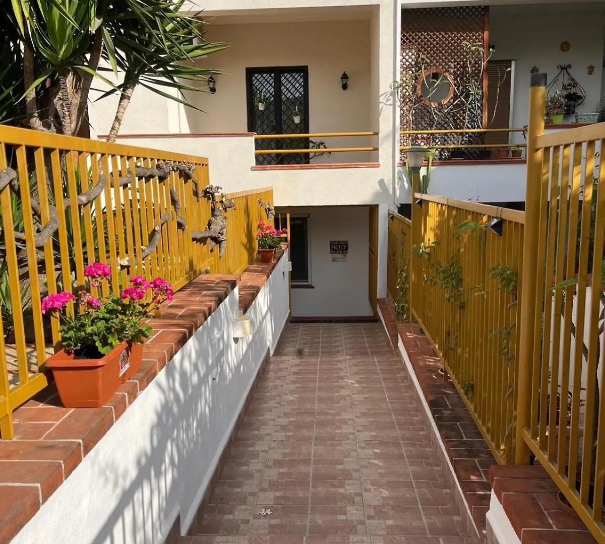 Trentuno Mondello Apartments Italy