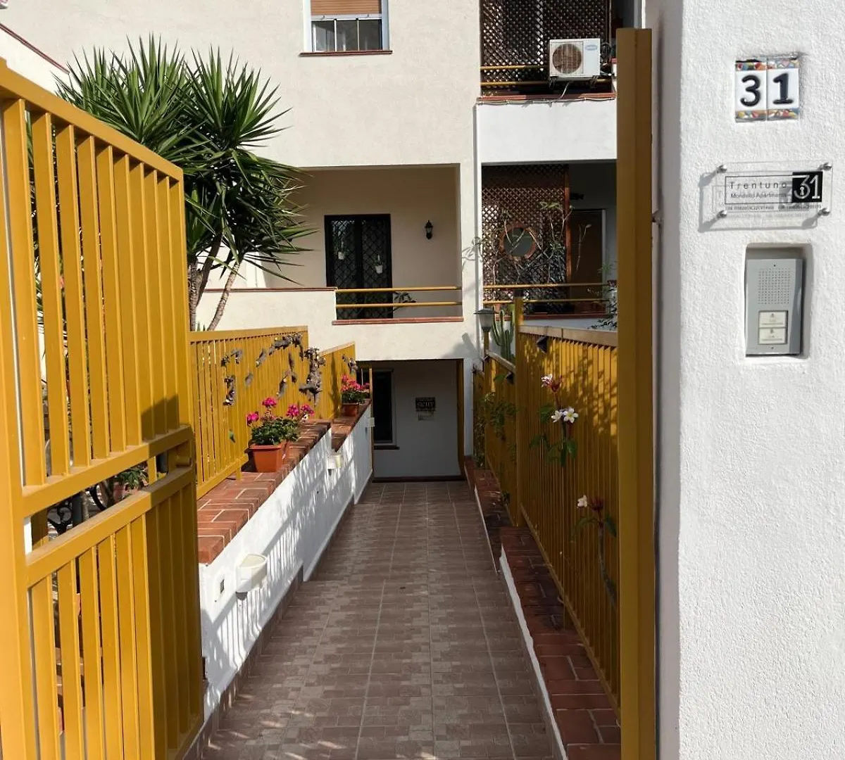 Holiday home Trentuno Mondello Apartments Italy
