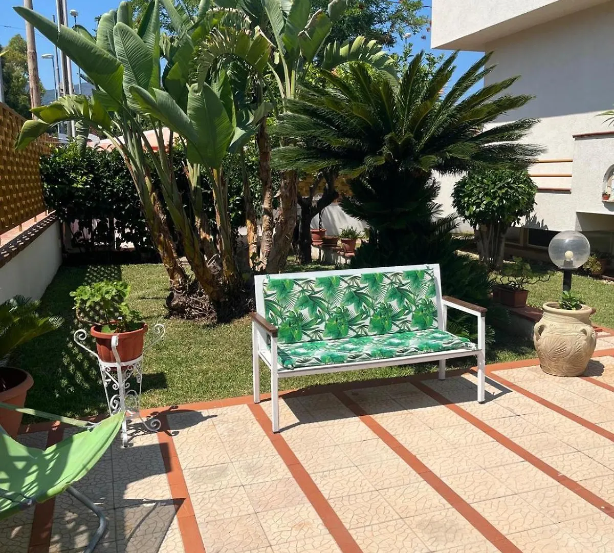 Casa vacanze Trentuno Mondello Apartments Italia
